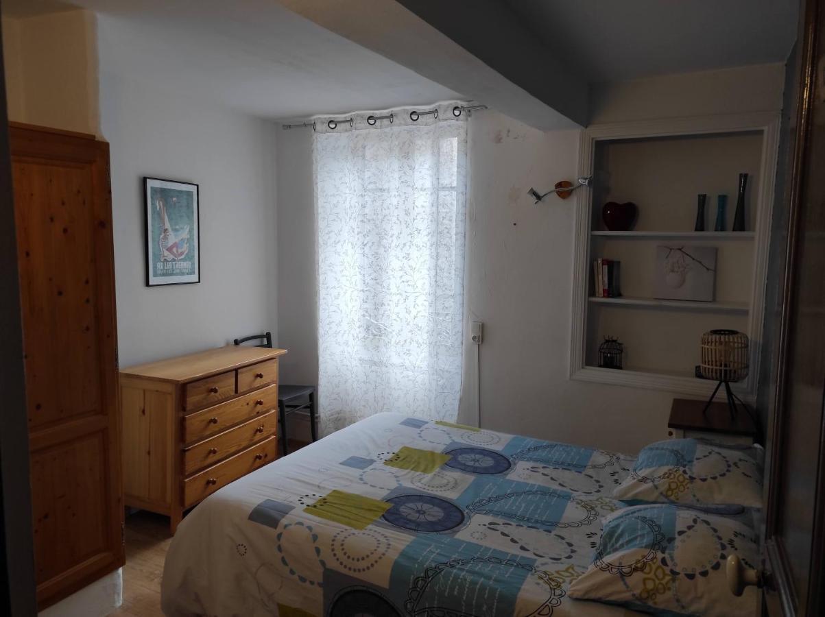 Maison De Village Dans Rue Calme Ferienhaus *
